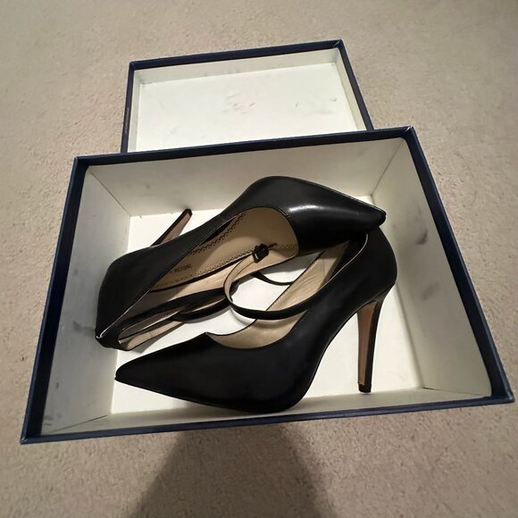Pour La Victoire Turnera Black Pumps – Size 8M – New in Box - Picture 1 of 6